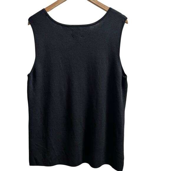 Chicos Black Knit Crew Neck Sleeveless Layering Shell Top XL Minimal Classic - Picture 3 of 9